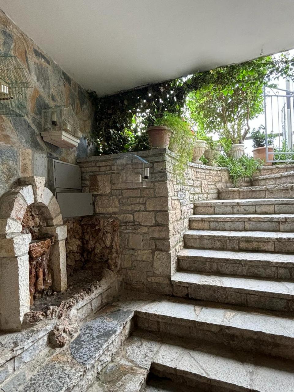 Guest House Adi Hoxha Berati Exterior foto